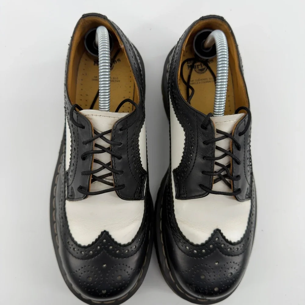 Dr. Martens 3989 Bex Wingtip Brogues Black White Leather Shoes Womens 9